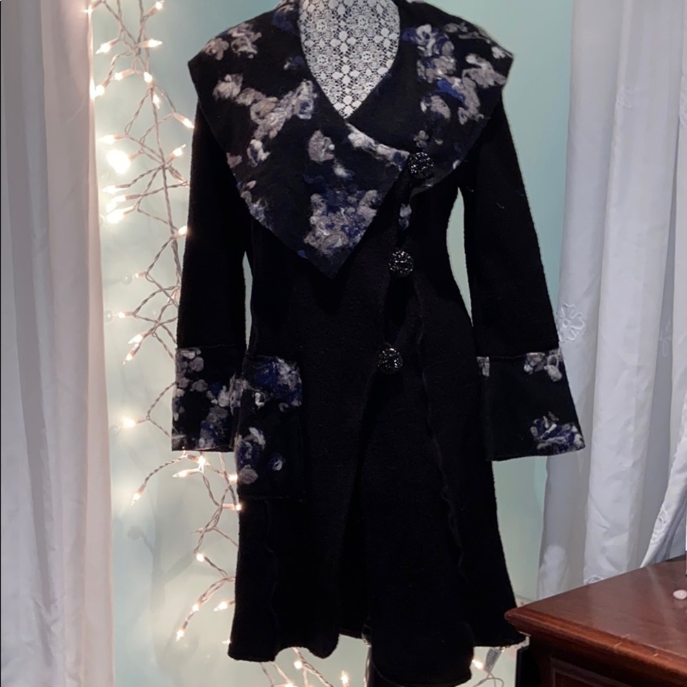 Flattering Knit Coat - Picture 2 of 5